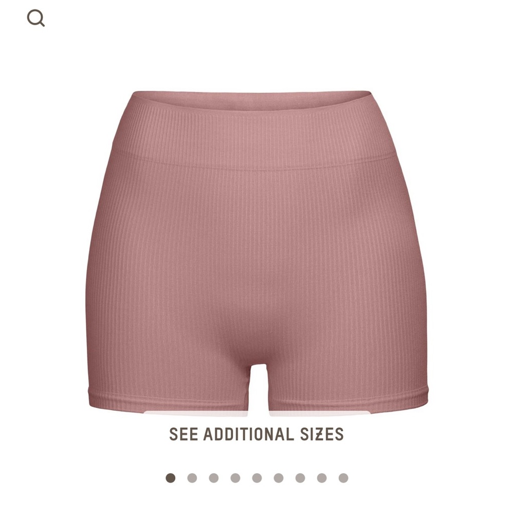 SKIMS STRETCH RIB SHORT
